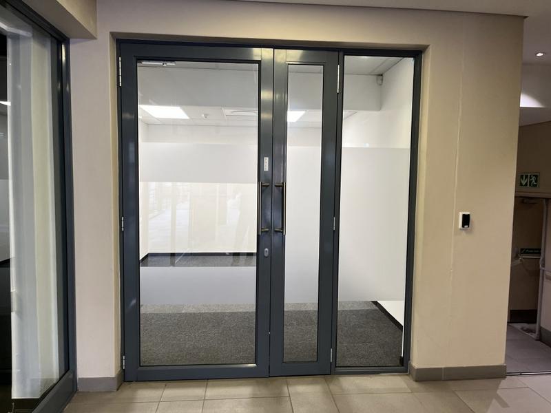 To Let commercial Property for Rent in Milnerton Central Western Cape